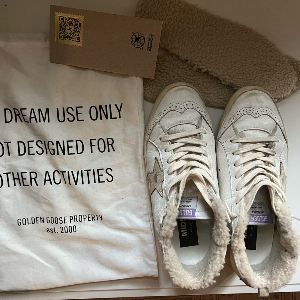 Golden Goose women size 40 shearling midstar w insoles and original dust bag